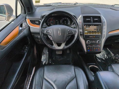 Certified 2019 Lincoln MKC Reserve w/ MKC Technology Package FWD image 16