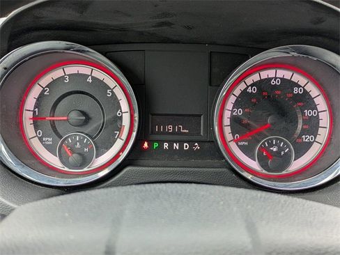 Used 2018 Dodge Grand Caravan SE w/ UConnect Hands-Free Group image 27