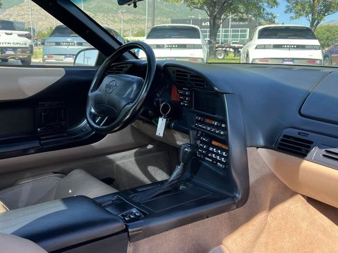 Used 1994 Chevrolet Corvette Coupe RWD image 20