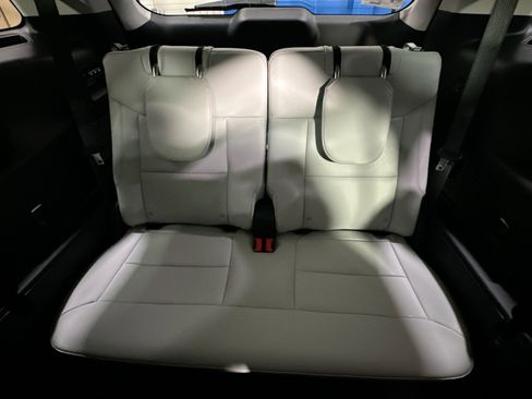 New 2026 Ford Explorer Platinum w/ LUX Leather Package image 32
