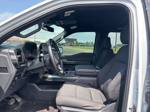 Used 2022 Ford F150 XLT w/ Equipment Group 302A High AWD/4WD image 9