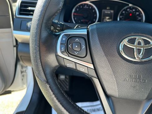 Used 2016 Toyota Camry SE image 25