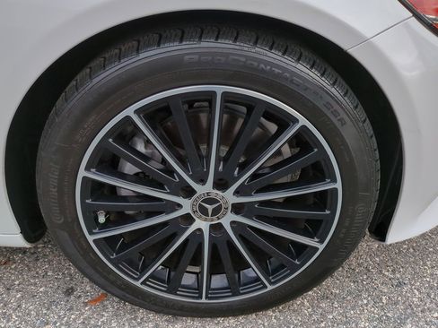 Used 2020 Mercedes-Benz C 300 Sedan image 11