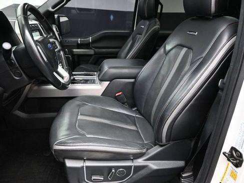Used 2018 Ford F150 Platinum w/ Equipment Group 701A Luxury AWD/4WD image 23