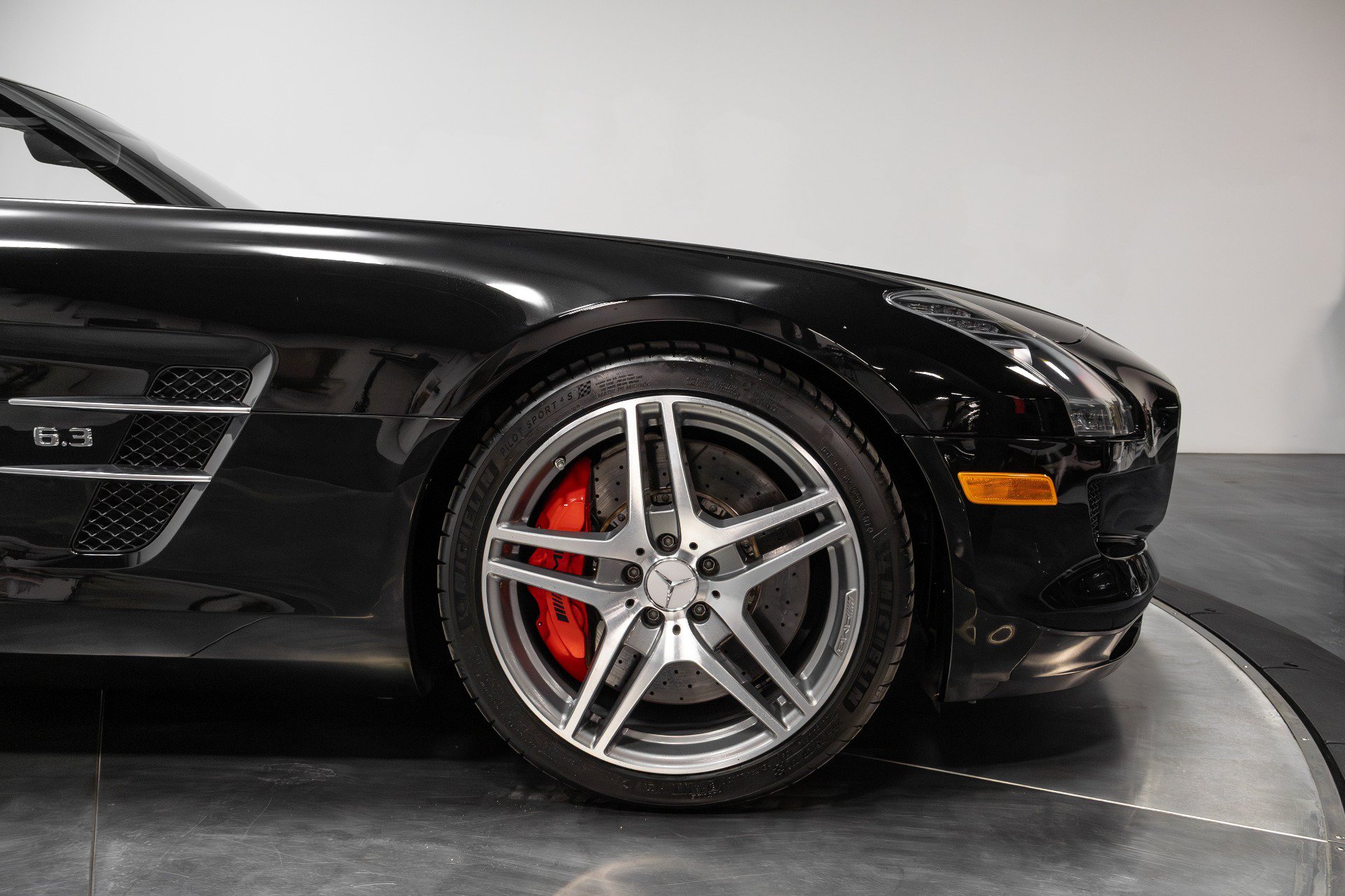 Used 2012 Mercedes-Benz SLS AMG Roadster image 23