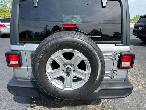 Used 2020 Jeep Wrangler Unlimited Sport S image 4