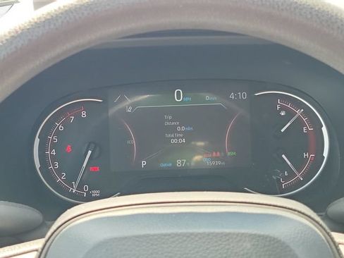 Used 2025 Toyota RAV4 LE AWD/4WD image 27
