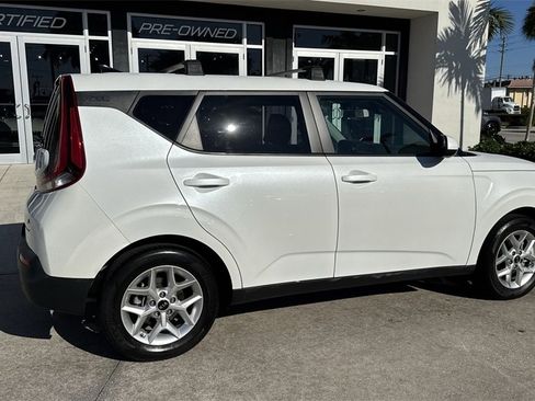 Used 2020 Kia Soul S image 5