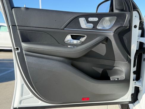 New 2026 Mercedes-Benz GLE 53 AMG 4MATIC Coupe image 15