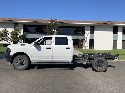New 2025 RAM 2500 Tradesman image 3
