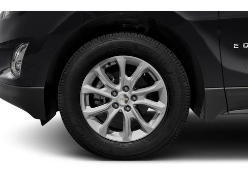 Used 2018 Chevrolet Equinox LT w/ Sun & Infotainment Package FWD image 9