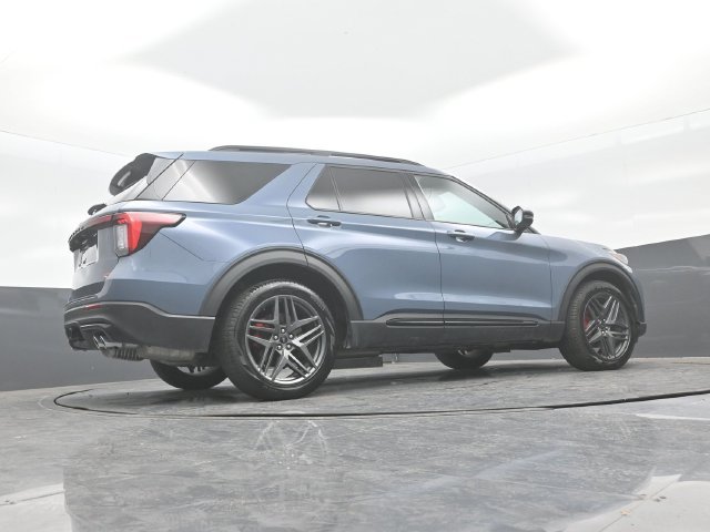 Certified 2025 Ford Explorer ST w/ Sun And Sound Package AWD/4WD image 24