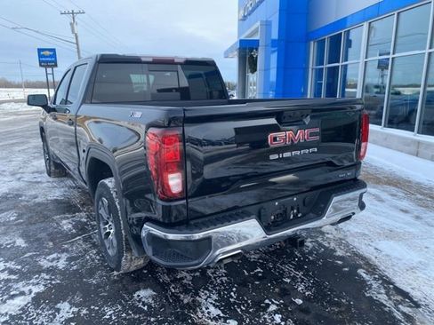 Used 2023 GMC Sierra 1500 SLE image 3