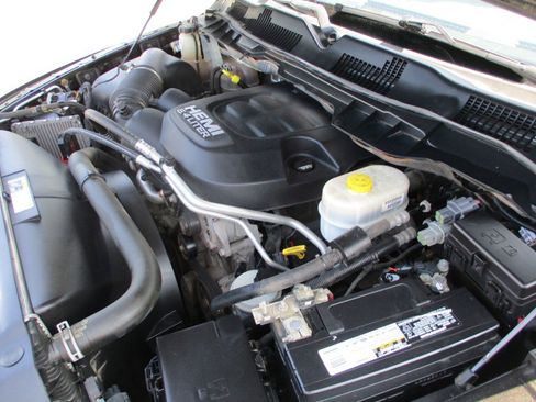 Used 2015 RAM 2500 Tradesman w/ Chrome Appearance Group image 24
