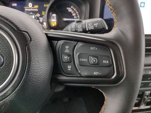 Used 2024 Jeep Wrangler Unlimited w/ Convenience Group image 28