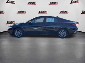 Used 2024 Hyundai Elantra SEL FWD video 2