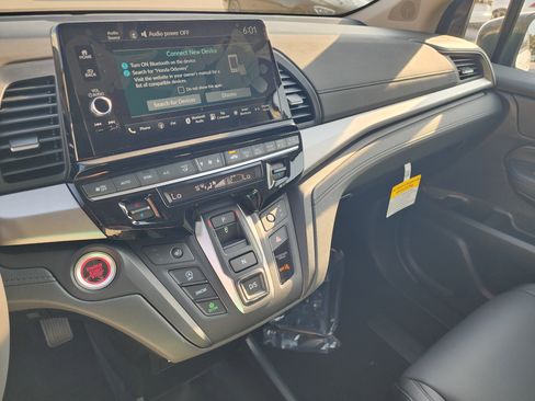New 2026 Honda Odyssey EX-L image 9