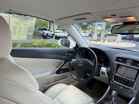 Used 2010 Lexus IS 350C RWD image 15