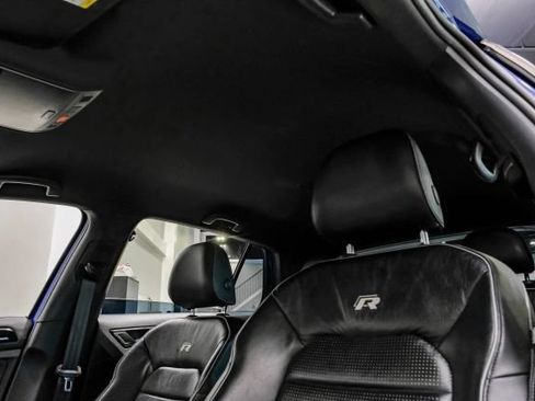 Used 2019 Volkswagen Golf R 4-Door AWD/4WD image 30
