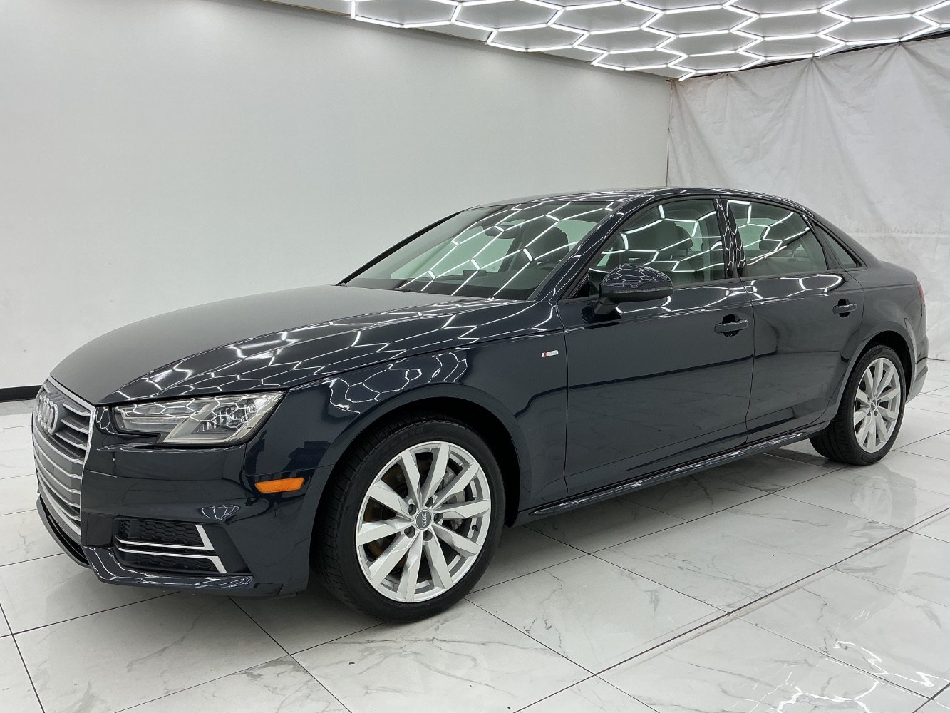 Used 2018 Audi A4 2.0T Premium AWD/4WD image 6