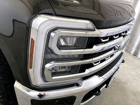 Used 2024 Ford F250 Lariat w/ Lariat Ultimate Package image 28