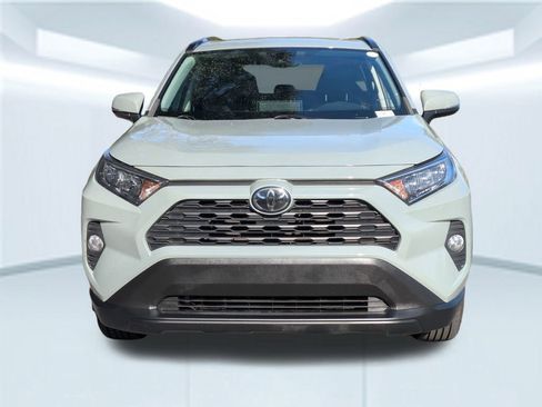 Used 2021 Toyota RAV4 XLE image 10