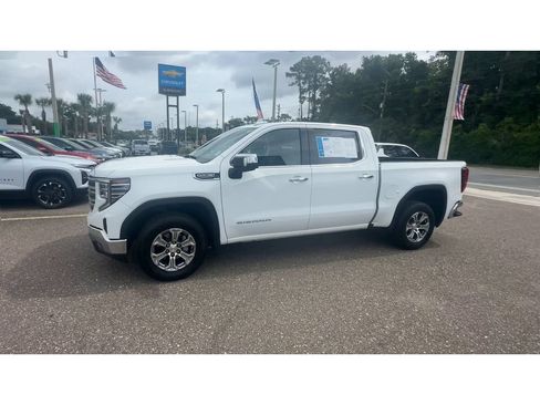 Used 2025 GMC Sierra 1500 SLT RWD image 6