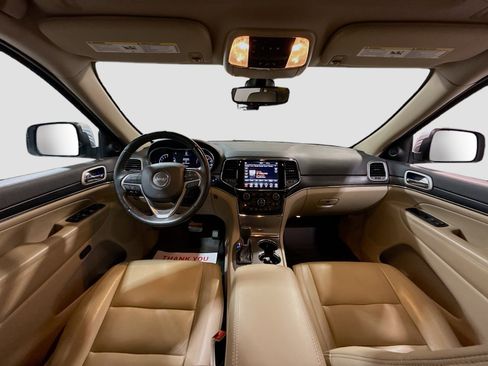 Used 2020 Jeep Grand Cherokee Limited image 16