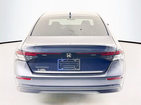 Certified 2025 Honda Accord LX image 6