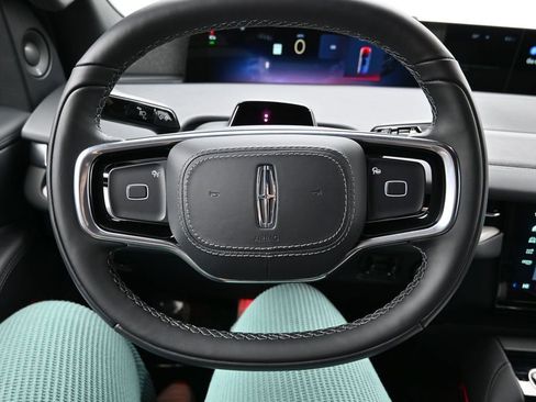 New 2026 Lincoln Navigator L Reserve w/ Jet Appearance Package image 15