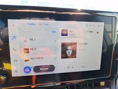 Used 2023 Toyota Corolla SE image 25