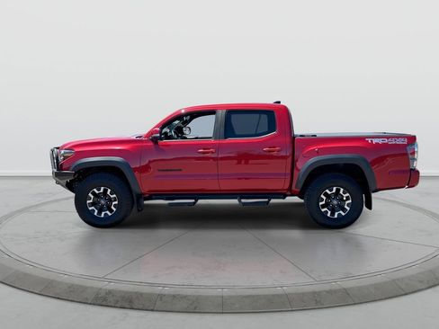 Used 2020 Toyota Tacoma TRD Off-Road w/ Advanced Technology Package AWD/4WD image 5