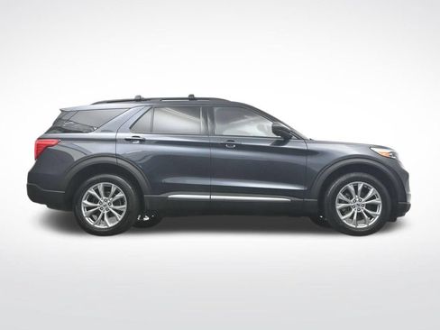Used 2023 Ford Explorer XLT w/ Equipment Group 202A AWD/4WD image 42