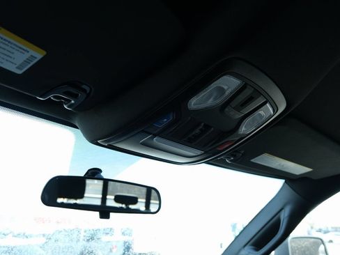 Used 2024 RAM 3500 Tradesman w/ Chrome Appearance Group AWD/4WD image 17