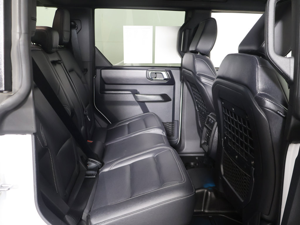 Used 2025 Ford Bronco Badlands AWD/4WD image 30