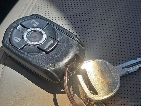 Used 2005 Cadillac XLR RWD image 22