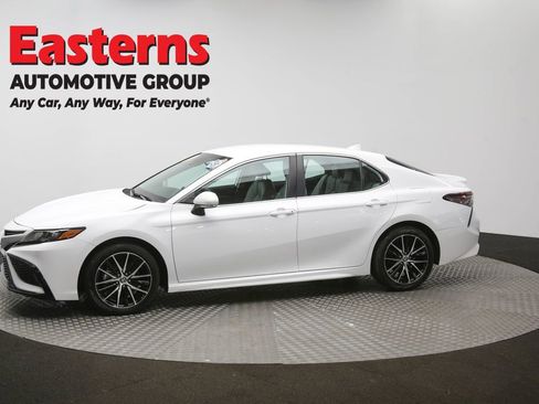 Used 2024 Toyota Camry SE FWD image 58