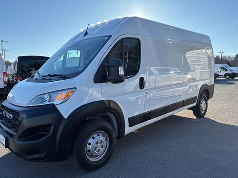 Used 2023 RAM ProMaster 2500 FWD image 5