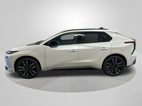 New 2026 Subaru Solterra image 8