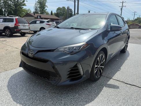 Used 2019 Toyota Corolla SE FWD image 4