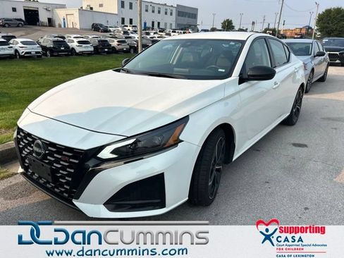 Used 2024 Nissan Altima 2.5 SR FWD image 1