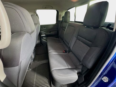 Used 2024 Nissan Frontier SV w/ SV Convenience Package RWD image 21