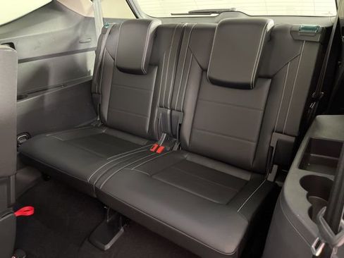 Used 2023 Volkswagen Atlas SE image 46