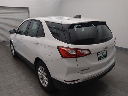Used 2018 Chevrolet Equinox LS FWD image 5