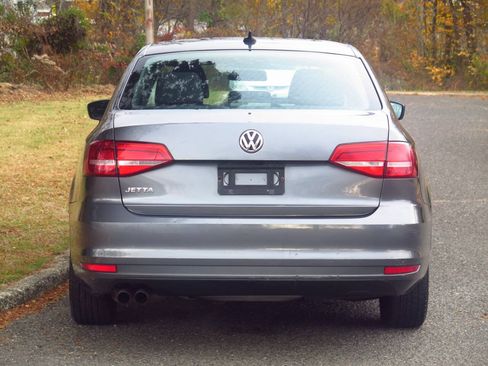 Used 2015 Volkswagen Jetta S FWD image 25