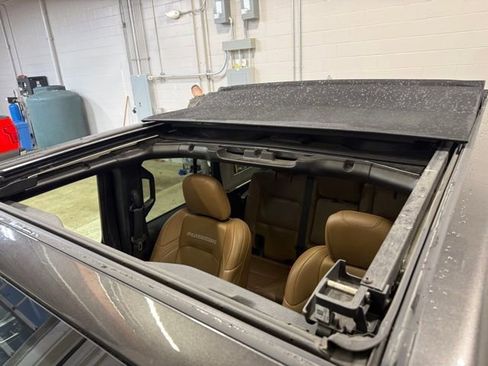 Used 2020 Jeep Wrangler Unlimited Rubicon w/ Uconnect 4C Nav & Sound Group image 23