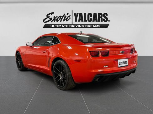Used 2010 Chevrolet Camaro SS w/ RS Package RWD image 3