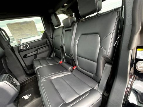 New 2026 Ford Bronco Outer Banks AWD/4WD image 10