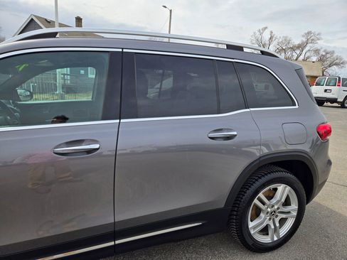 Used 2020 Mercedes-Benz GLB 250 4MATIC image 4