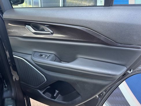 Used 2022 Jeep Grand Cherokee Altitude image 57